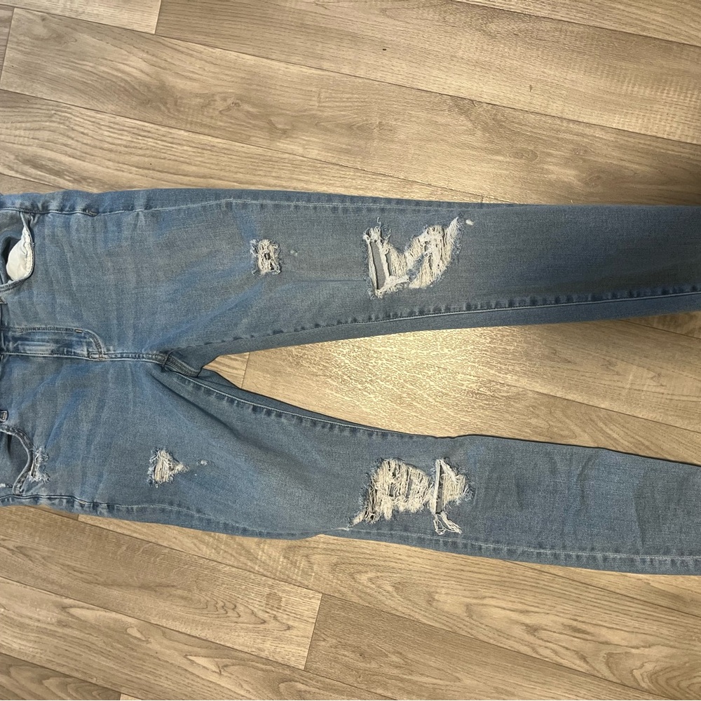 American Eagle Outfitters Light Wash Distressed Jeggings